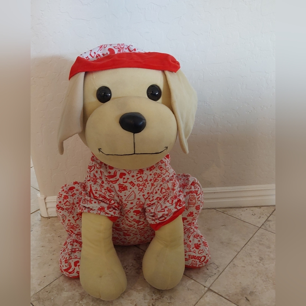 RAISING CANES GIANT COLLECTORS PLUSH DOG 2020 DISPLAY ITEM SMALL FLAW NECK